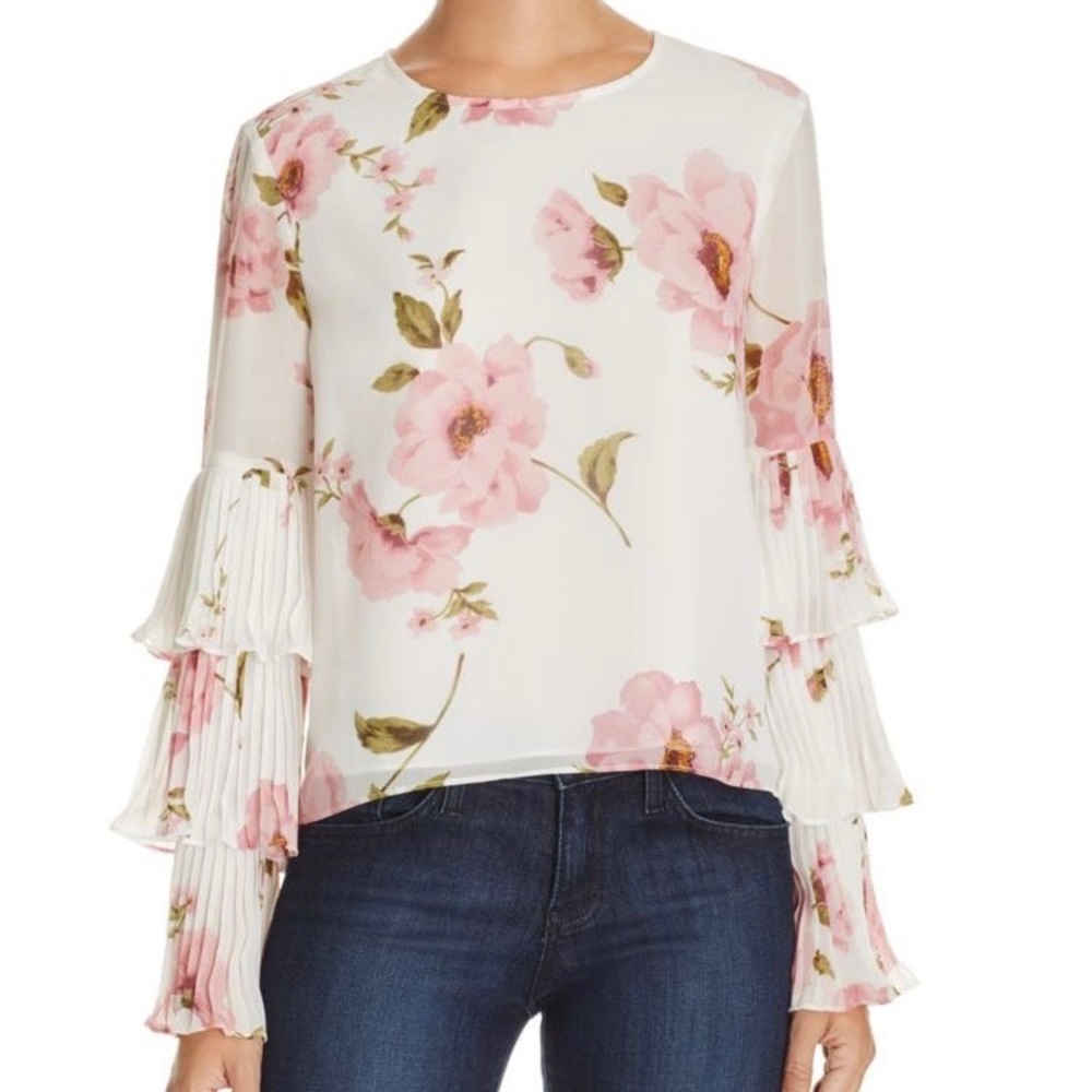 Lucy Paris TIERED SLEEVE TOP